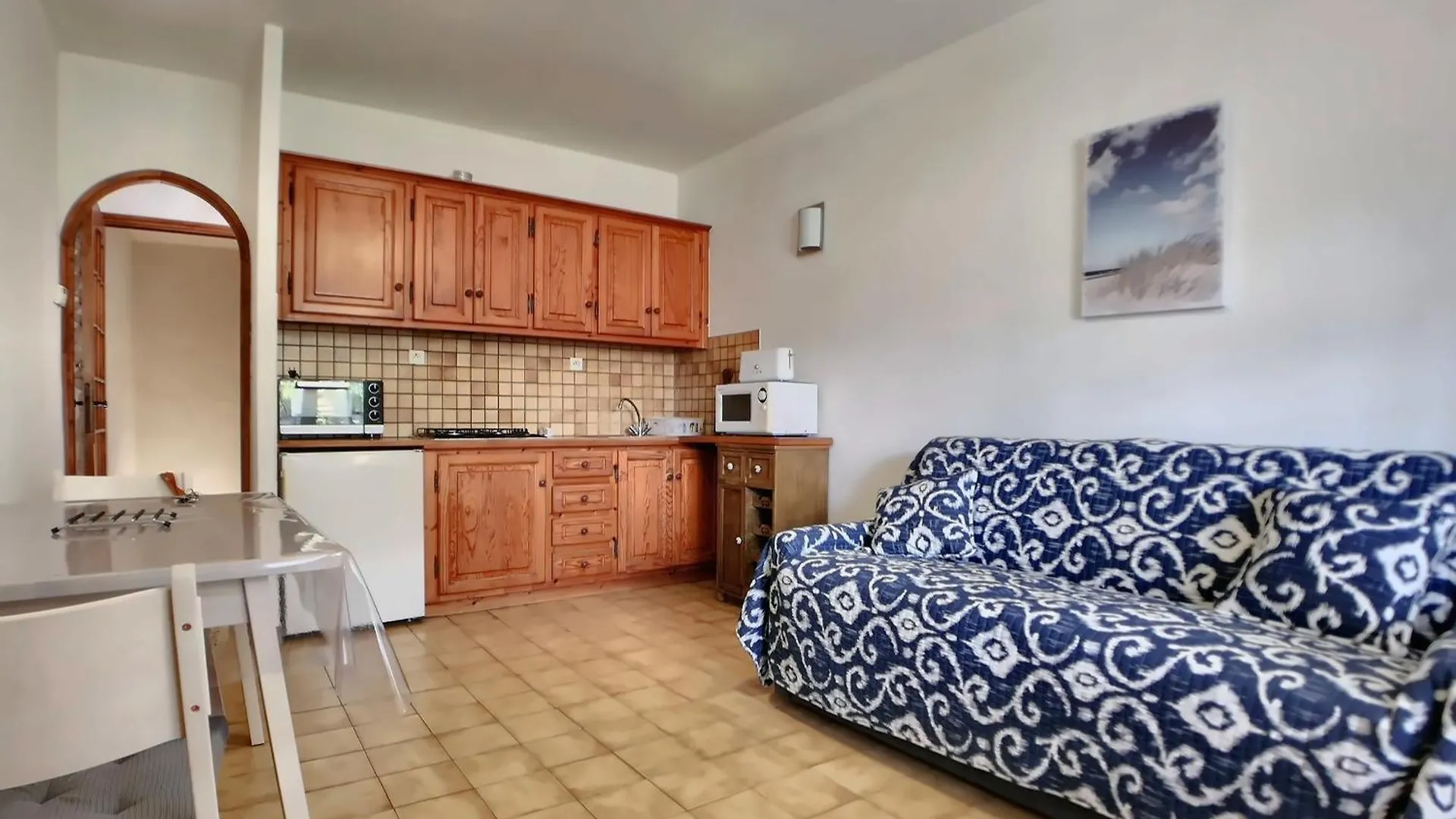 Appartement Calme Pour 4, Avec Terrasse Et Wifi, Saintes-Maries-De-La-Mer - Fr-1-475-211 Apartment